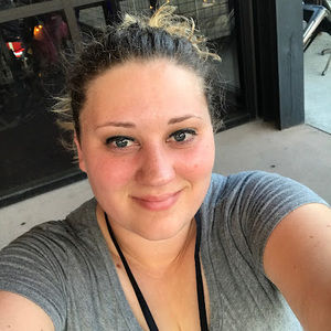 Meet your Posher, Emilee